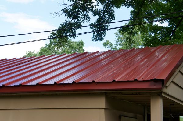 Professional Aluminum Roof Construction